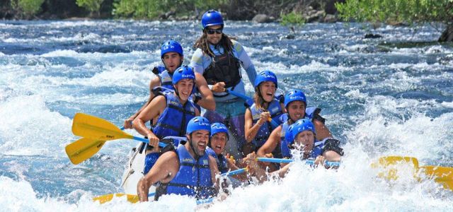 Rafting in Patagonia - Chimehuin River